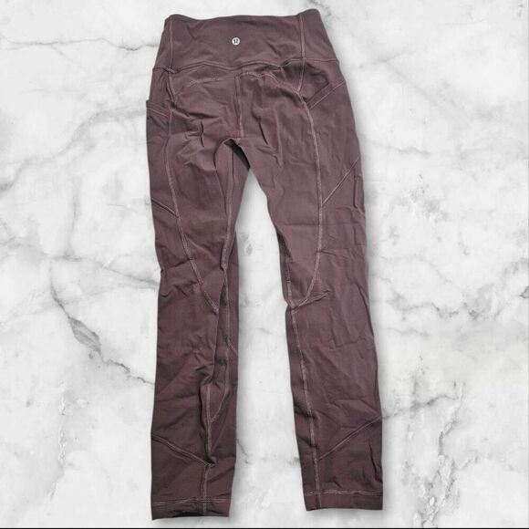 Lululemon Size 4 All the Right Places - Picture 1 of 4